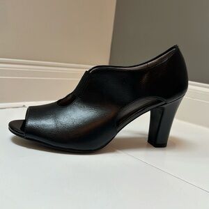 Life Stride Simply Comfort heels